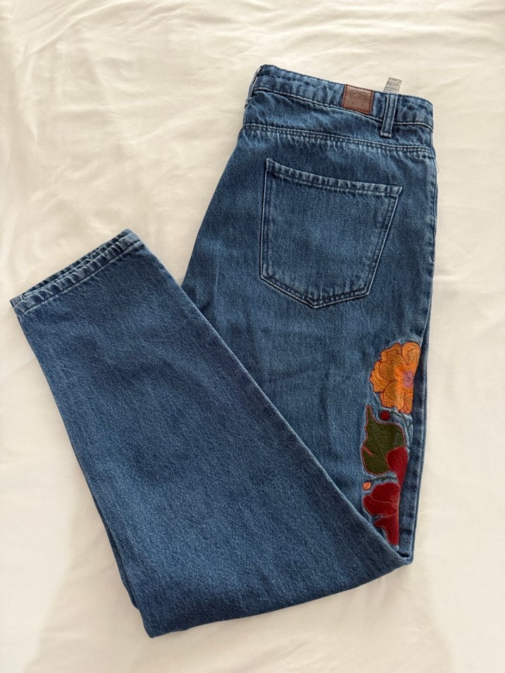 KOTON FAHRİYE EVCEN. Nakışlı  Rahat Kesim Kadın Kot Pantolon - Görsel 2