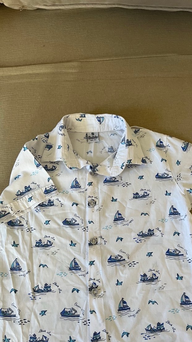 Beyaz Desenli Erkek Çocuk Kısa Kollu Gömlek - Görsel 2