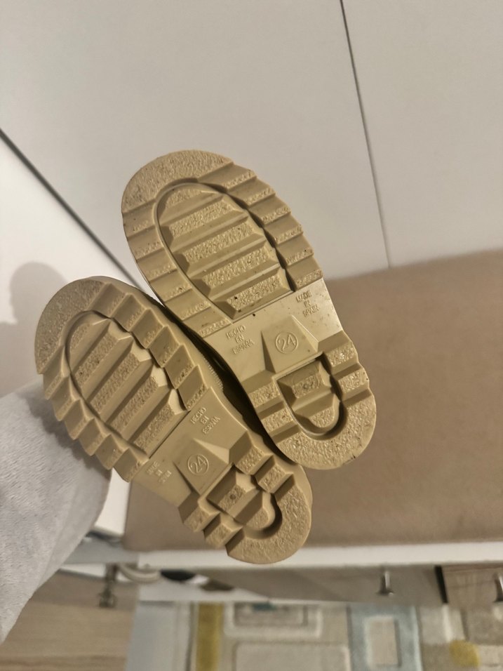 Bej Kız Çocuk Lastik Bot - Görsel 3