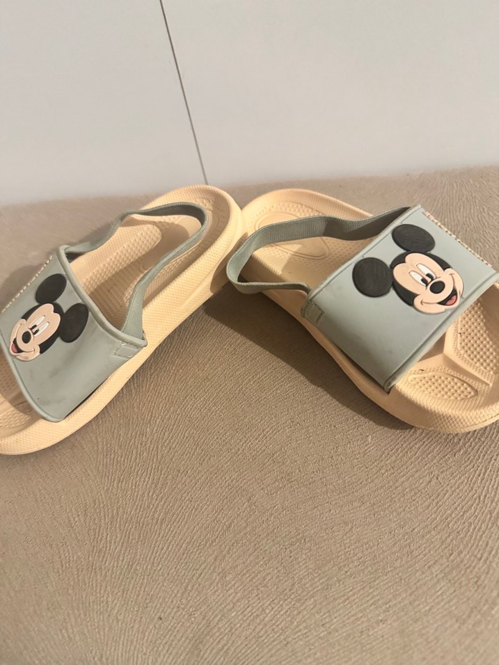 Kız Çocuk Mickey Mouse Baskılı terlik - Görsel 2