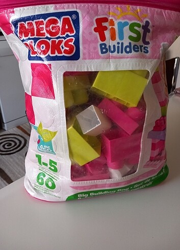 Renkli lego