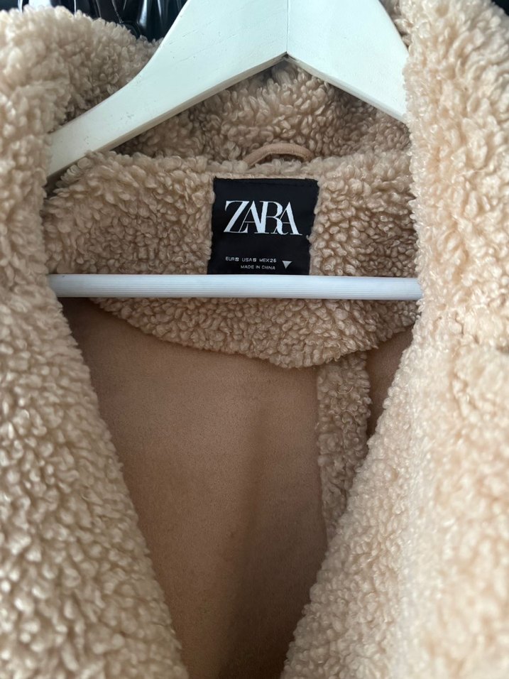 Zara Bej Uzun Peluş Kadın Kaban - Görsel 3