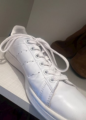 Beyaz Adidas Kadın Spor Ayakkabı - Görsel 4