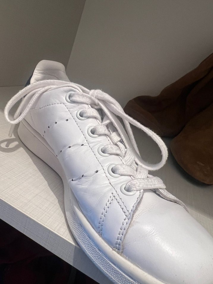 Beyaz Adidas Kadın Spor Ayakkabı - Görsel 4