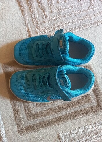 Nike 26 numara çocuk ayakkabı