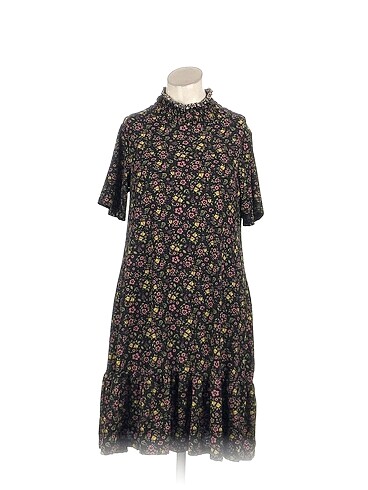 PreLoved Kısa Elbise %70 İndirimli.