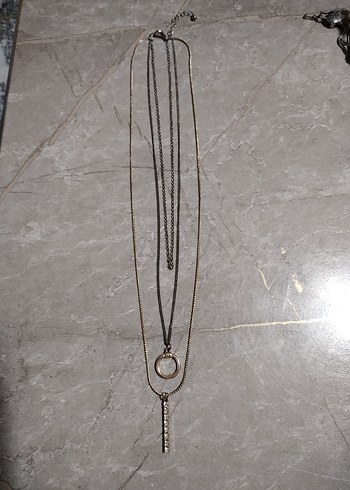 Diğer Zincir Detaylı Minimalist Altın Kolye