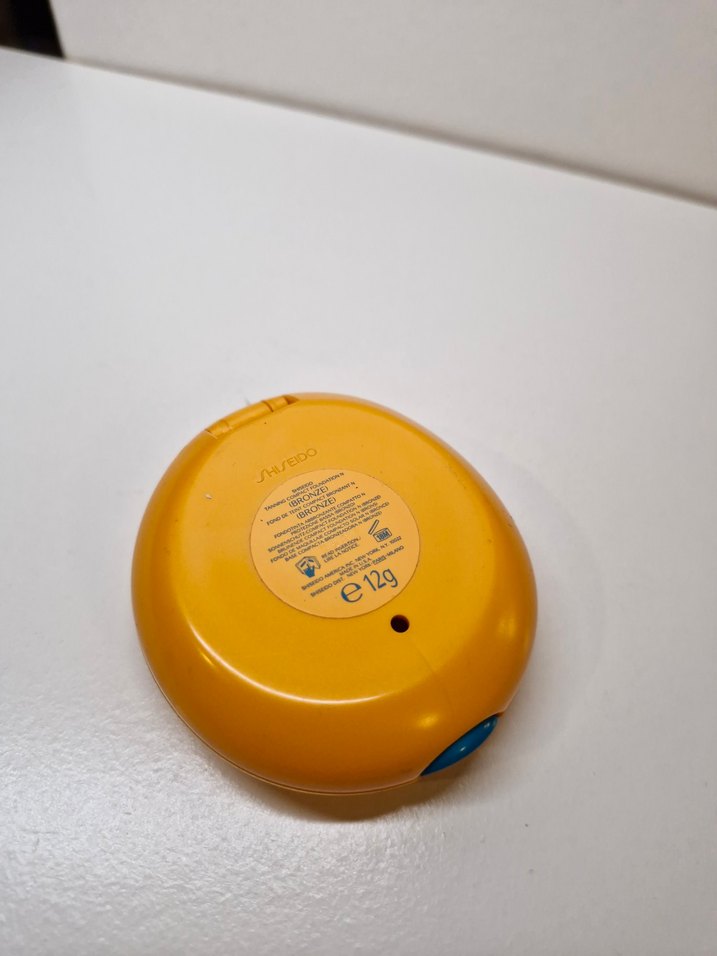 Sarı Renkli Kompakt Pudra Kabı - Görsel 4