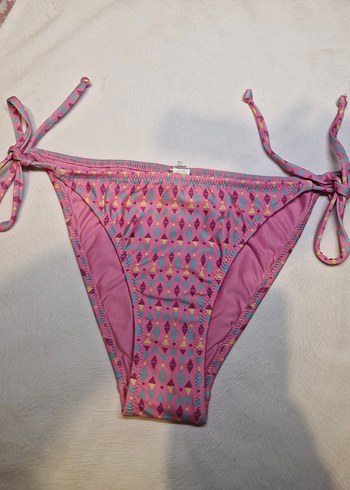 Pembe Bağcıklı Mini Bikini Altı - Görsel 2