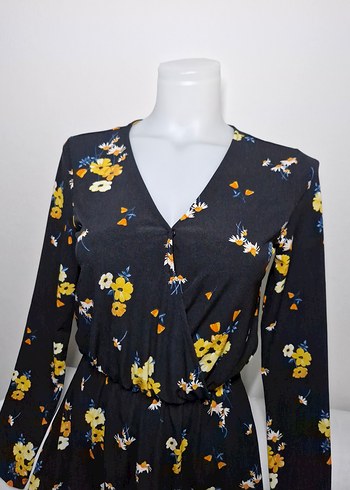 Çiçek Desenli Siyah Kısa Tulum - Görsel 4