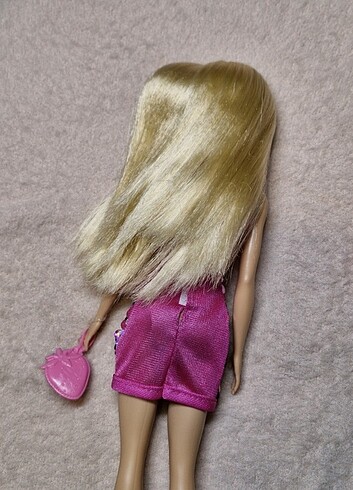 Beden Aksesuarlı Barbie