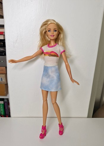 Bacak Eklemli Barbie Bebek