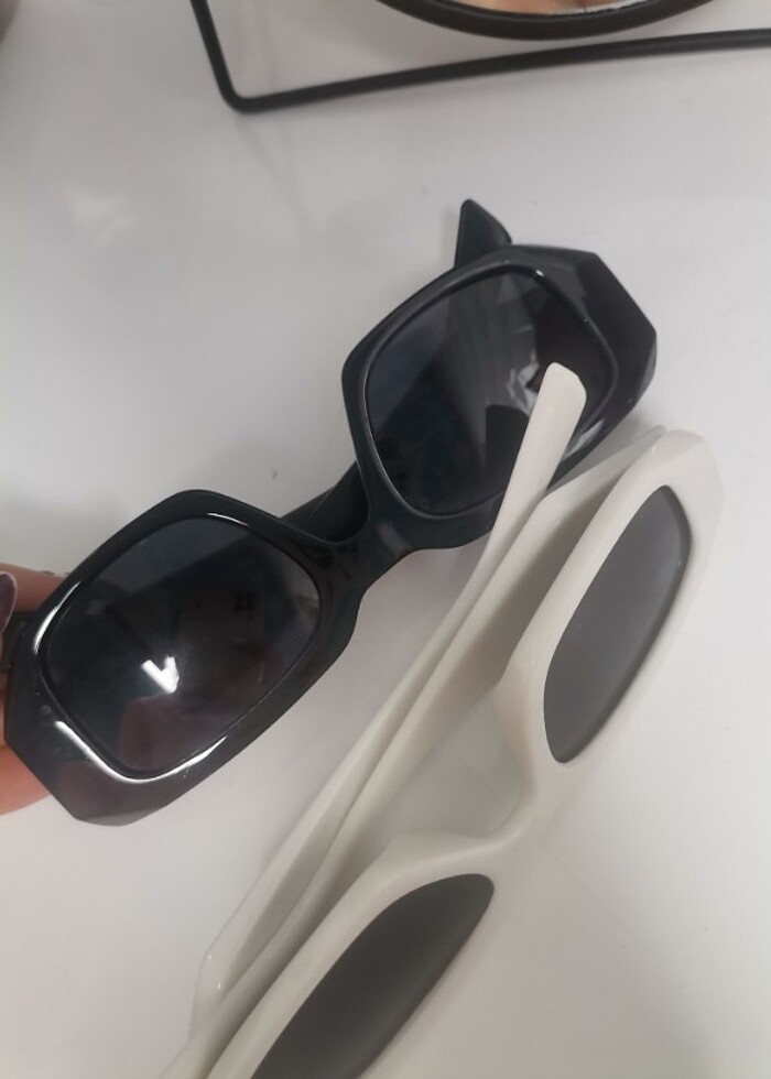 Butik ürünü gözlükler  - Görsel 2