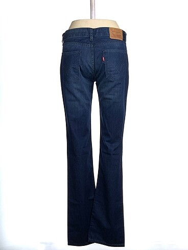 30 Beden Levis Jean / Kot %70 İndirimli.