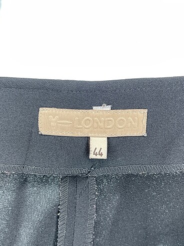 44 Beden siyah Renk Y-London Kumaş Pantolon %70 İndirimli.