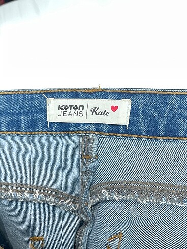 28 Beden mavi Renk Koton Jean / Kot %70 İndirimli.