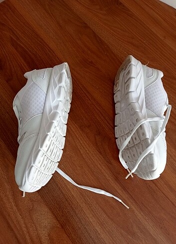 37 Beden beyaz Renk Spor ayakkabı