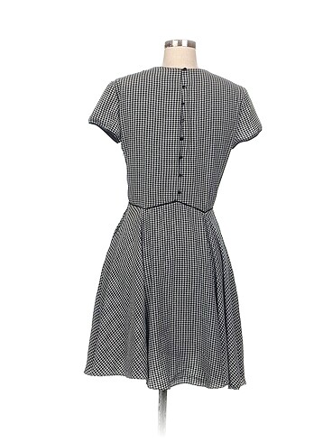 xs Beden Zara Kısa Elbise %70 İndirimli.
