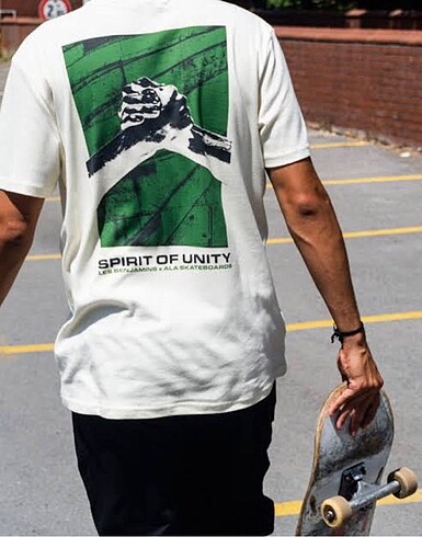Les Benjamins x Ala Skateboards tshirt