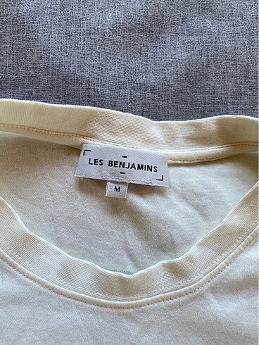 m Beden Les Benjamins x Ala Skateboards tshirt