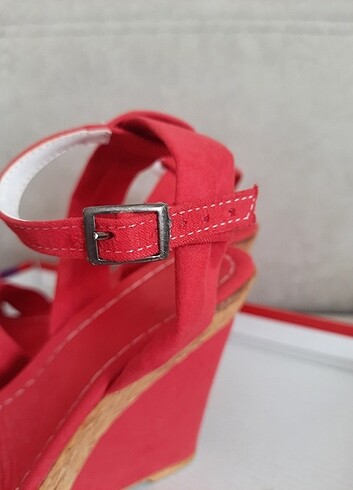 37 Beden kırmızı Renk Kırmızı Dolgu Topuklu Ayakkabı