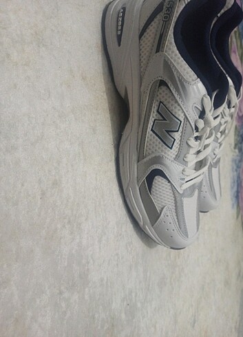New Balance spor ayakkabı