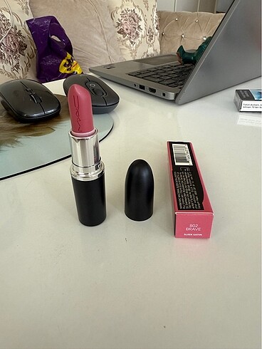 MAC Macximal Sleek Satin Ruj 802 Brave