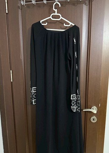 Nakış Detaylı Siyah Uzun Kadın Elbise