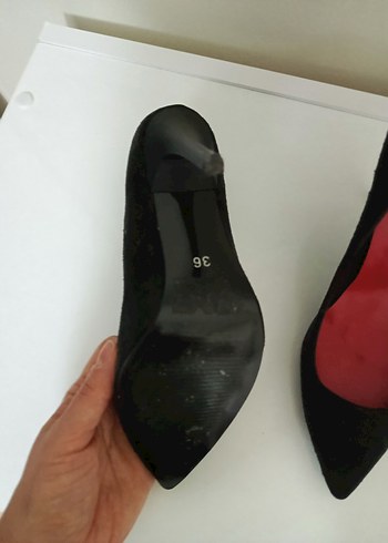 Siyah Süet Stiletto Topuklu Kadın Ayakkabı - Görsel 3