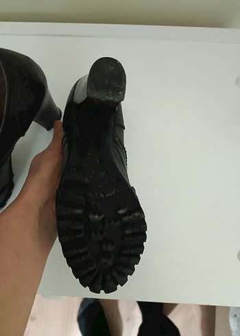 Siyah Deri Klasik Topuklu Kadın Ayakkabı - Görsel 3