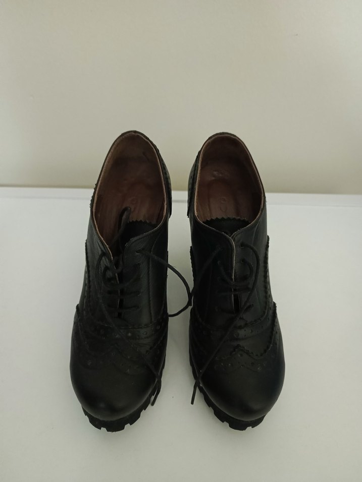 Siyah Deri Klasik Topuklu Kadın Ayakkabı - Görsel 2