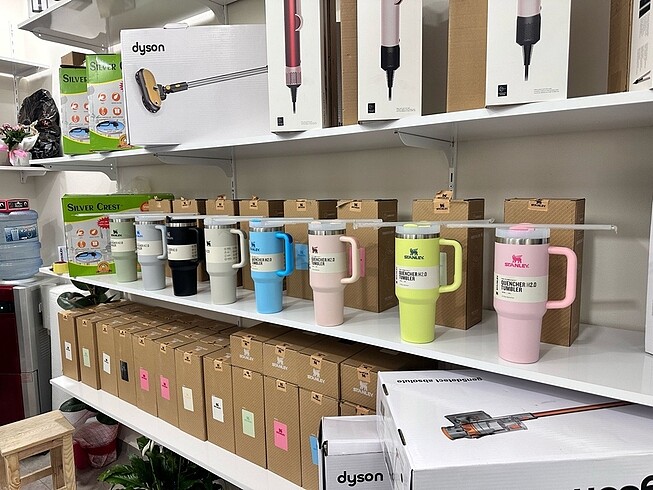 Beden çeşitli Renk Stanley Quencher Pipetli Termos 1.18 lt