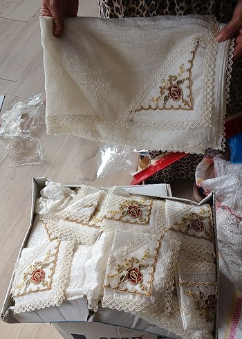 İşlemeli Beyaz mutfak seti - Görsel 2