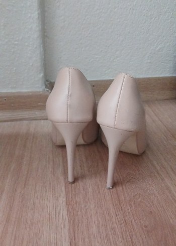 Diğer Bej Süet Stiletto Kadın Topuklu Ayakkabı