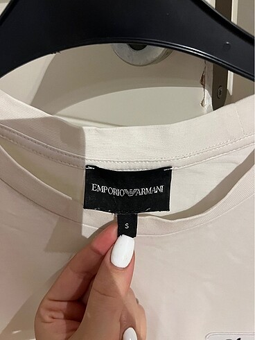 s Beden ARMANI TSHIRT