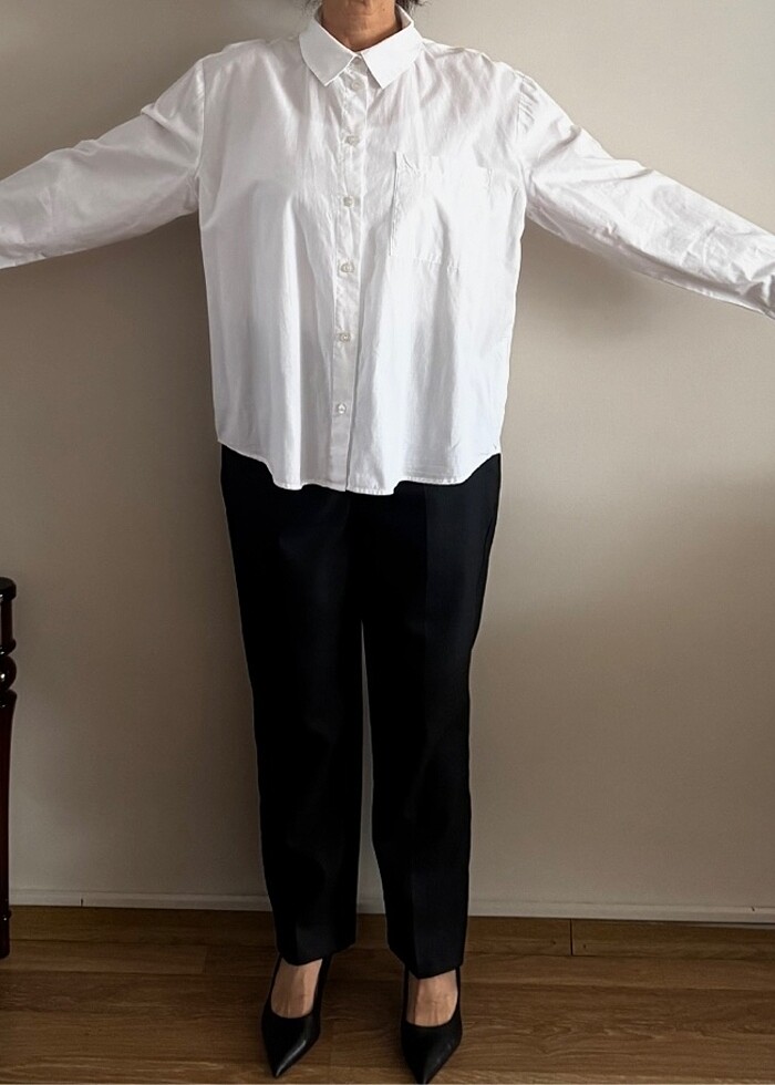 Düz beyaz gömlek - Görsel 2