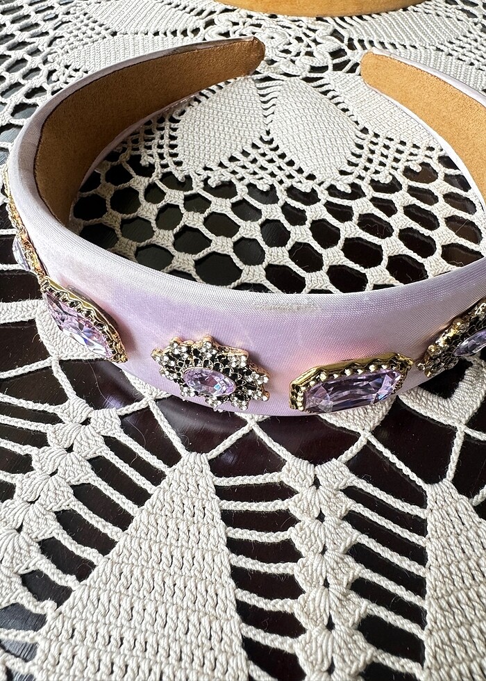 Taşlı taç - Görsel 2