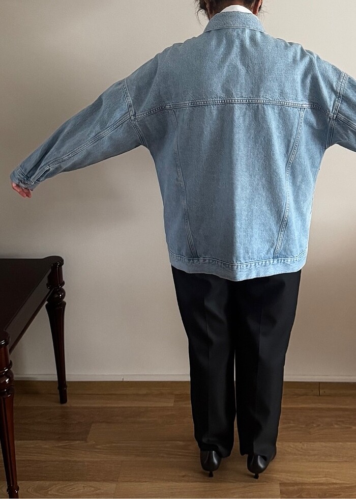 Buz mavisi jeans ceket - Görsel 5