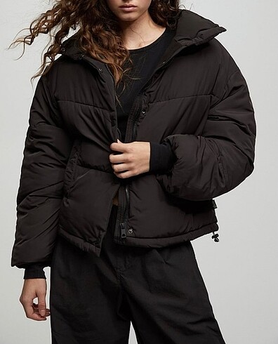 Pull Bear Dik yaka şişme mont