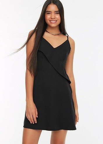 Volanlı Siyah Elbise - Görsel 2