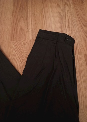 Siyah Pilili Kumaş Pantolon - Görsel 3