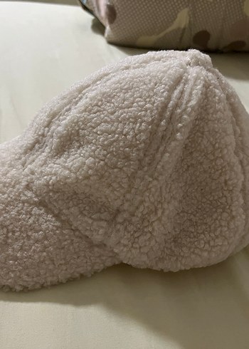 Beyaz Kadın Peluş Şapka