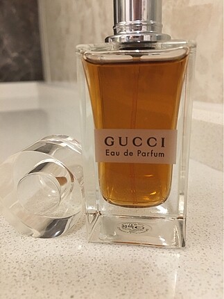  Beden Gucci Eau de Parfum (EDP)