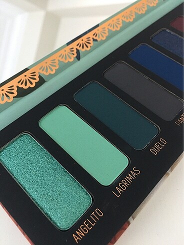 Beden Melt Cosmetics Muerte Far Paleti