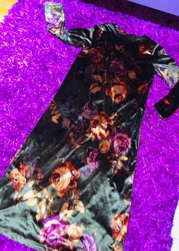 Uzun Kollu Mor Desenli Gotik Kadın Elbise - Görsel 4