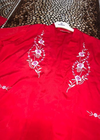 Vintage Nakışlı Kırmızı sabahlık - Görsel 4