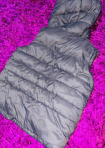 Kız Çocuk Gri Kapüşonlu Kürklü Yelek - Görsel 3