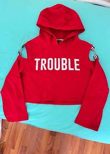 Kırmızı Kapüşonlu Kadın Sweatshirt