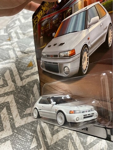  Beden Mazda 323 GTR
