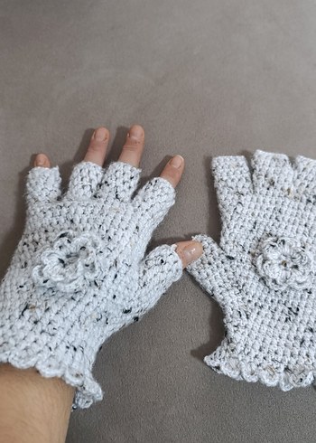 Beyaz  Örgü Parmaksız Kadın Eldiveni - Görsel 2